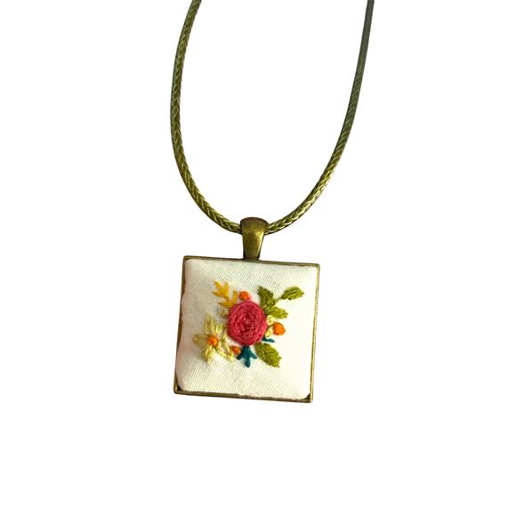 Maroon Wild Flower Embroidery Necklace in Square Bezel - Handmade - Picture 2 of 2